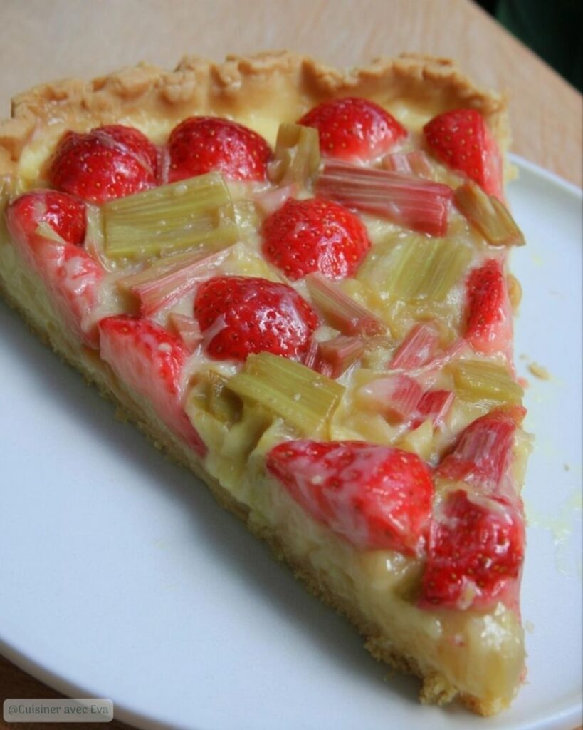 Comment préparer la tarte fraise-rhubarbe